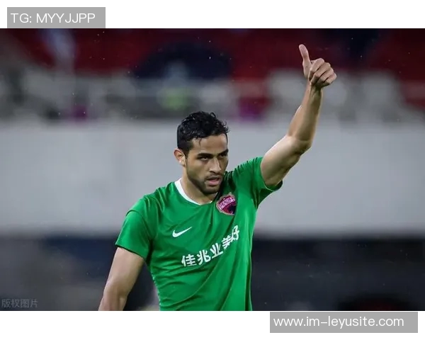 芬奇赞贝兰热在有限时间内展现实力这是球队期待的表现 芬奇赞贝兰热在有限时间内展现实力这是球队期待的表现